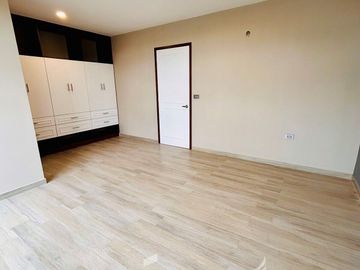 Casa en venta con diseño exclusivo en Fracc. Paseo de la Reina