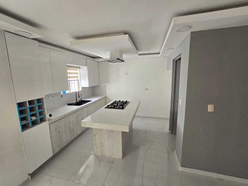 Casa en Venta Fraccionamiento Privado, 3 Recámaras, 2.5 Baños y Vigilancia 24/7