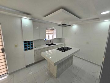 Casa en Venta Fraccionamiento Privado, 3 Recámaras, 2.5 Baños y Vigilancia 24/7