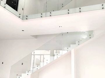 Casa en Venta en La Encomienda, Escobedo, 4 Recámaras, Alberca y Frente a Parque