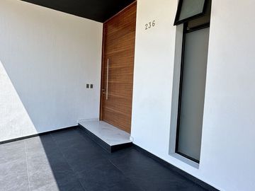 Casa en Venta en Valle Imperial dentro de coto