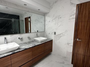 Casa en Venta en Valle Imperial dentro de coto