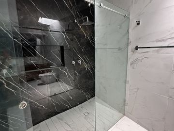 Casa en Venta en Valle Imperial dentro de coto