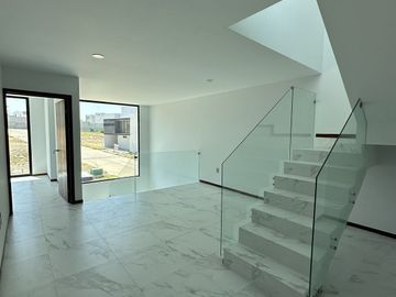 Casa en Venta en Valle Imperial dentro de coto