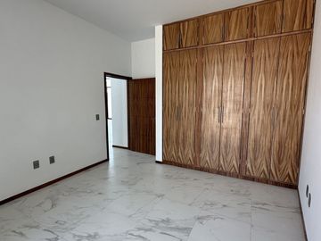 Casa en Venta en Valle Imperial dentro de coto
