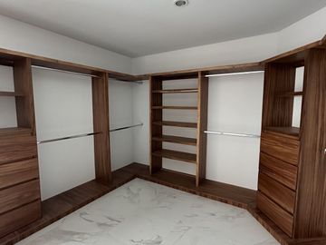 Casa en Venta en Valle Imperial dentro de coto