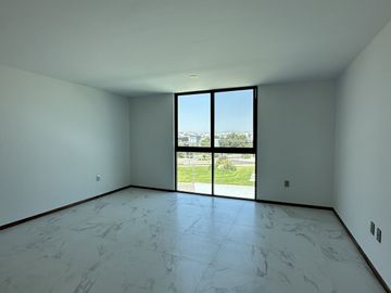 Casa en Venta en Valle Imperial dentro de coto