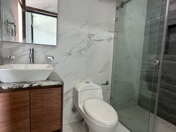 Casa en Venta en Valle Imperial dentro de coto