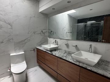 Casa en Venta en Valle Imperial dentro de coto