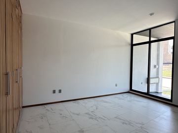 Casa en Venta en Valle Imperial dentro de coto