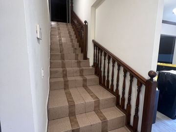 CASA EN VENTA CUMBRES 3er. SECTOR