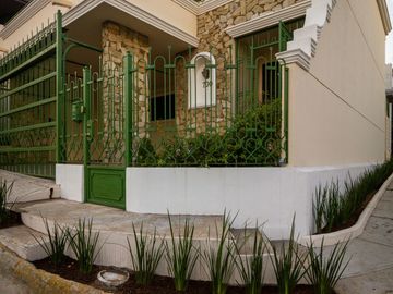 CASA EN VENTA CUMBRES 3er. SECTOR