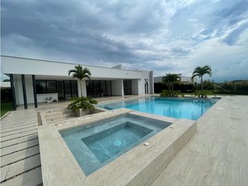 VENDO CASA CAMPESTRE EN SAN JOSÉ DE LA VILLA ETAPA 5  CL
