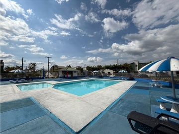 Casa en conjunto cerrado en venta sector Estadio Centenario (sur)