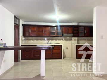 CASA EN PORTALES DEL NORTE