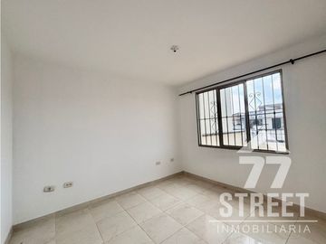 CASA EN PORTALES DEL NORTE