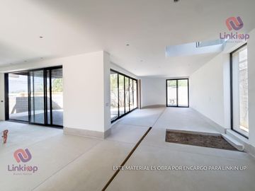 Casa Venta Bosques de las Misiones Sector Encino Carretera Nacional  Santiago  NL