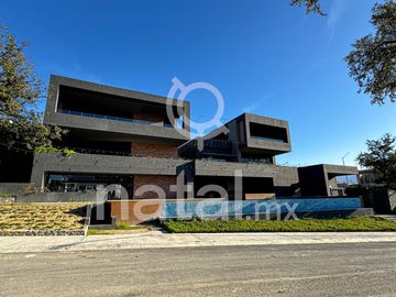 CASA EN VENTA por las MISIONES CARRETERA NACIONAL SANTIAGO