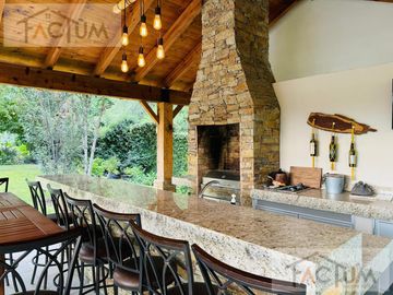 CASA EN VENTA EN CARRETERA NACIONAL LOS CRISTALES , MONTERREY N.L.