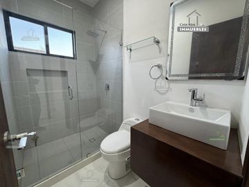Casa en Fraccionamiento Privada Camino Real