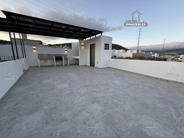 Casa en Fraccionamiento Privada Camino Real