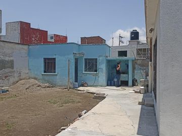 CASA EN VENTA PARA INVERSIÓN A PRECIO DE TERRENO EN TEHUACÁN SUR, ZONA LA PAZ, PUEBLA