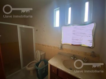 Casa en Venta en calle Estado de México, Col. Petrolera, Coatzacoalcos, Ver.