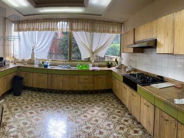 En venta Casa en Tecamachalco, para remodelar con muy buen potencial (D)