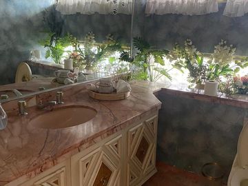 En venta Casa en Tecamachalco, para remodelar con muy buen potencial (D)