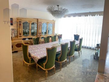 En venta Casa en Tecamachalco, para remodelar con muy buen potencial (D)