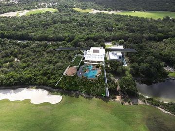 VENDO VILLA EN CACNUN/ 4 habitaciones/5 baños