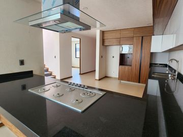 Casa en Venta  Altozano Fraccionamiento privado, Recamara en PB