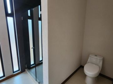 Casa en Venta  Altozano Fraccionamiento privado, Recamara en PB