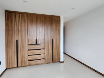Casa en Venta  Altozano Fraccionamiento privado, Recamara en PB