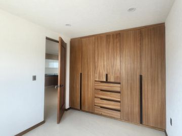 Casa en Venta  Altozano Fraccionamiento privado, Recamara en PB