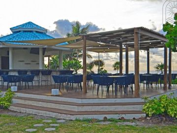 Departamento en Venta Frente Al Mar en Playa del Carmen, piscina de 3,000 m2!