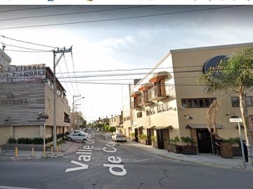 Edificio - Restaurante en Valle de Aragón, Ecatepec, Edo. Méx. Sup. 140 m2