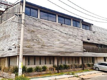Edificio - Restaurante en Valle de Aragón, Ecatepec, Edo. Méx. Sup. 140 m2