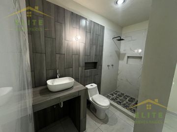CASA EN VENTA COLONIA SECTOR FRANCISCO VILLA CD MADERO
