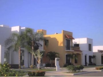 LOTE DE USO MIXTO COMERCIAL EN CANCUN