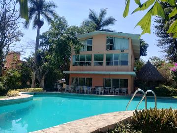 Casa en venta en Granjas Mérida, Los Sabinos, Temixco, Morelos