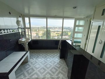 Casa en venta con tres habitaciones y jardín en Tizatlan, Tlaxcala.