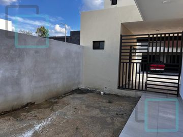 CASA EN VENTA ALTARES RESIDENCIAL ZONA CARRETERA NACIONAL SANTIAGO