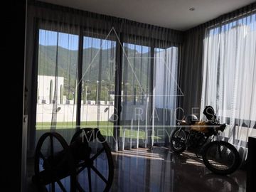 Casa en venta en carretera nacional a la altura de el uro