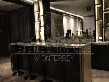 Casa en venta en carretera nacional a la altura de el uro