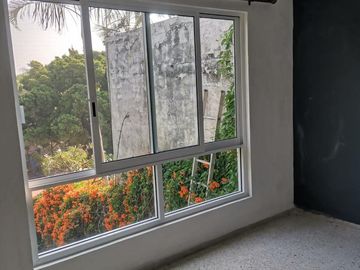 Venta Casa Sola con Recámaras en PB, Lomas de San Antón