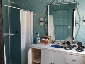 Venta Casa Sola con Recámaras en PB, Lomas de San Antón