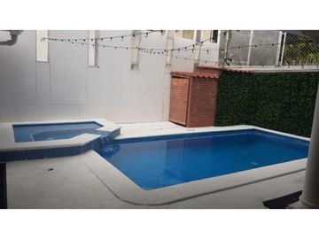 VENTA  CASA CON PISCINA EN LA ALAMEDA