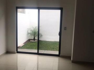 CASA EN VENTA EN PRIVADA RESIDENCIAL PENINSULA
