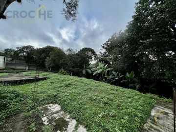 Terreno con cabaña en venta en La Estanzuela Ver, acceso directo a calle.